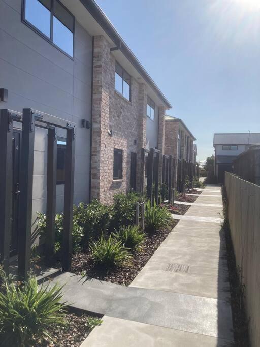 Cheerful 2 Bedroom Townhouse In Addington! Christchurch Exteriér fotografie