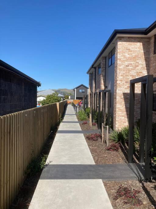 Cheerful 2 Bedroom Townhouse In Addington! Christchurch Exteriér fotografie
